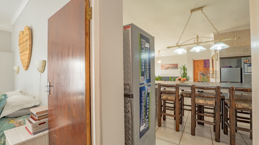 4 Bedroom Property for Sale in Struisbaai Western Cape